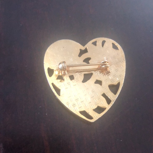 Flower brooch - Picture 2 of 3